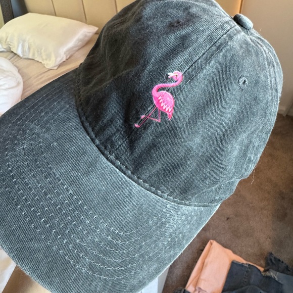 Distressed flamingo hat - Picture 5 of 5